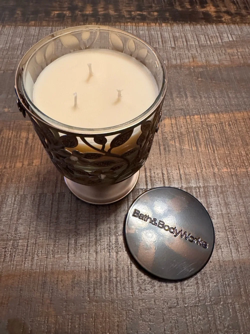 Bath & Body Works Dogwood Pedestal 3-Wick Candle Holder - Picture 9 of 9